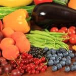 أطعمة صحية تجعلك شبابًا دائمًا.. تناولها