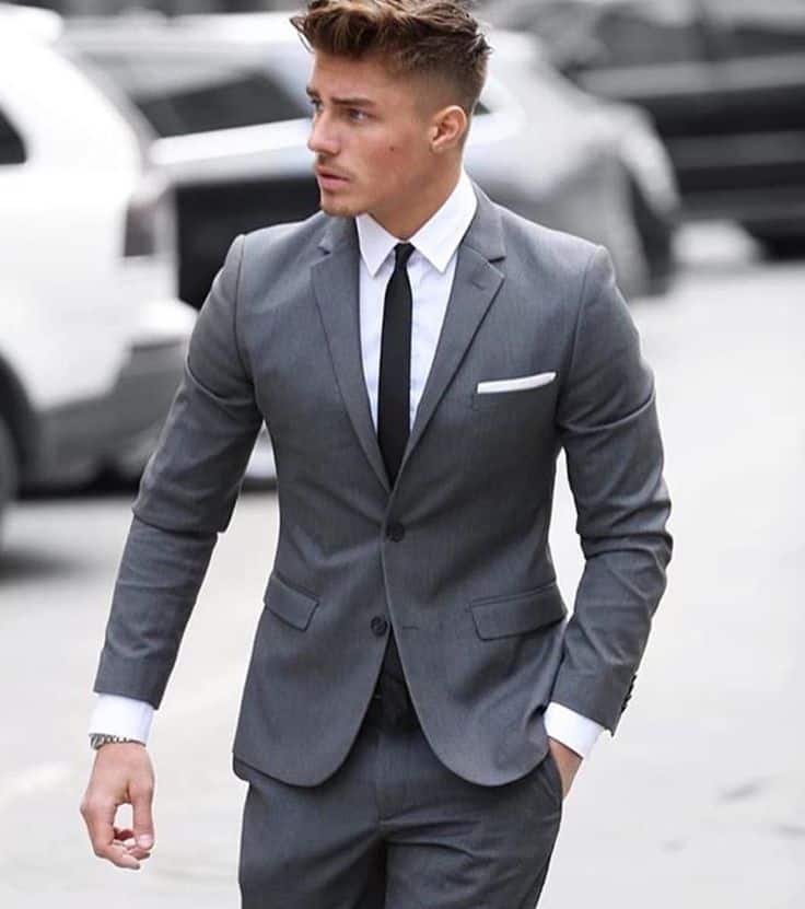 للشباب.. بدل كلاسيكية للرجال شتاء 2020