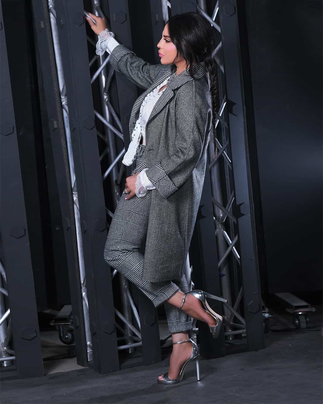 إطلالات أحلام