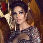 نادين نسيب نجيم تتعرض لموقف محرج على المسرح