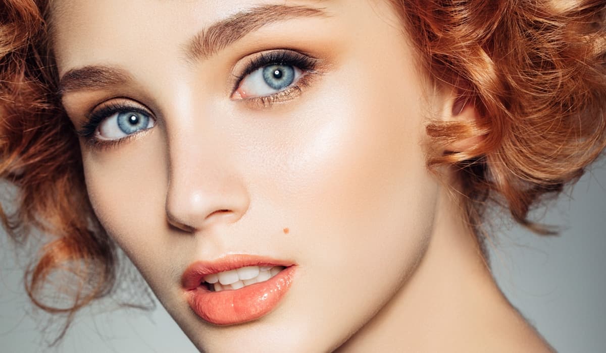 خطوات تطبيق مكياج No makeup للعمل والجامعة