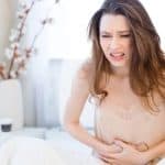 5 مشروبات تخلصك من آلام القولون العصبي