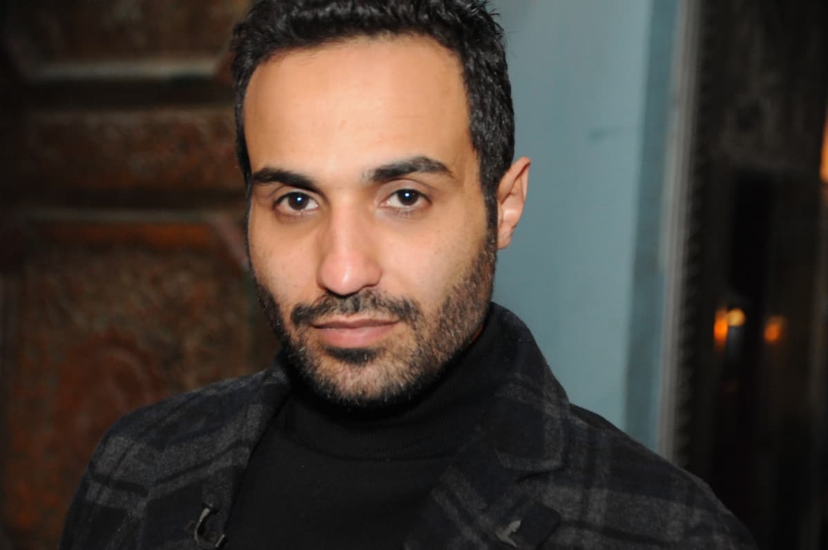 سب وقذف وتكذيب.. أزمة مشتعلة بين أحمد فهمي وصحيفة مصرية