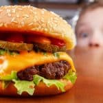 أطعمة احذري من تناولها وقت تساقط الأمطار