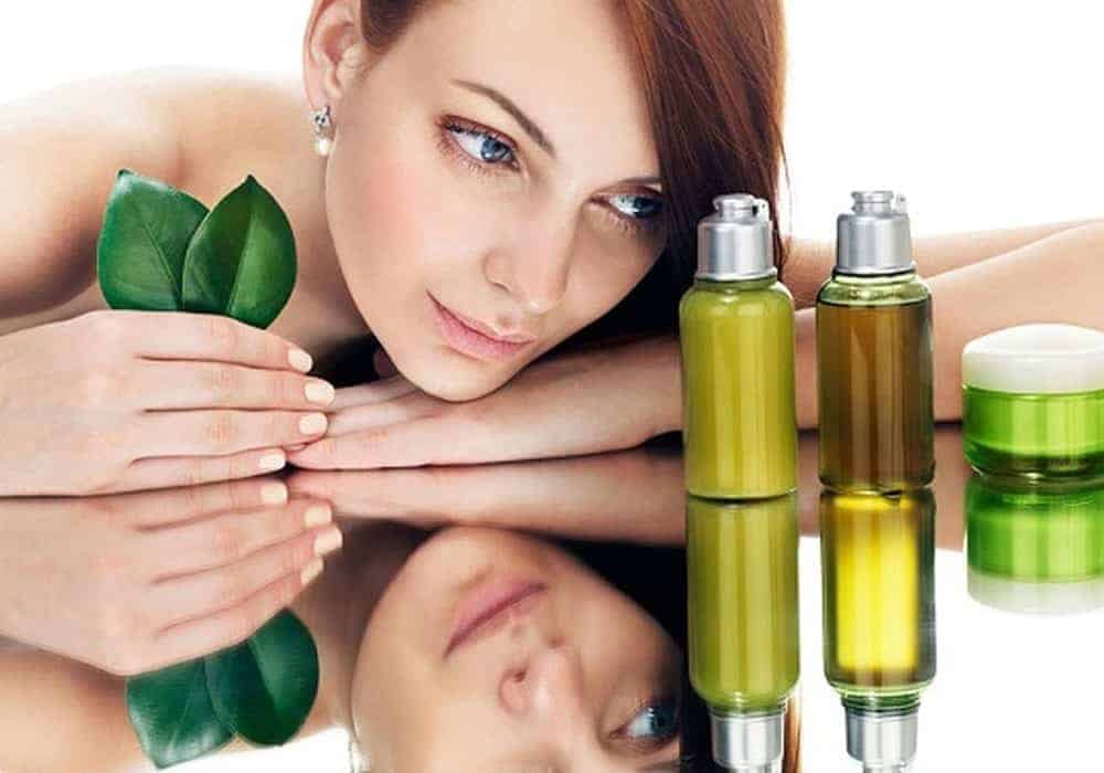 زيت شجرة الشاي لعلاج حب الشباب