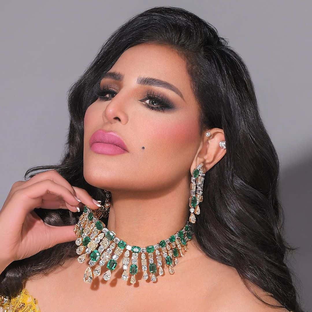 بإطلالة فخمة.. أحلام تخطف الأنظار في أحدث ظهور لها