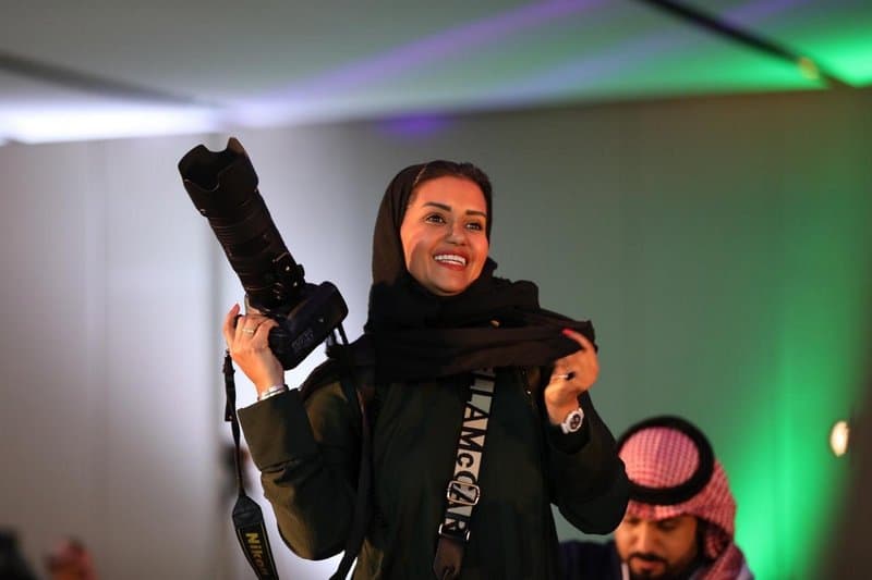 في مسابقة عالمية..المصورة السعودية «أماني القحطاني» تحصل على ثلاثة أوسمة