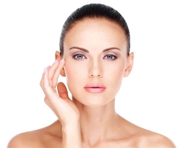 أهم فوائد زيت القرنفل للبشرة.. إزالة البقع وحب الشباب