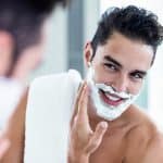 الطريقة الصحيحة لحلاقة الذقن بشكل آمن