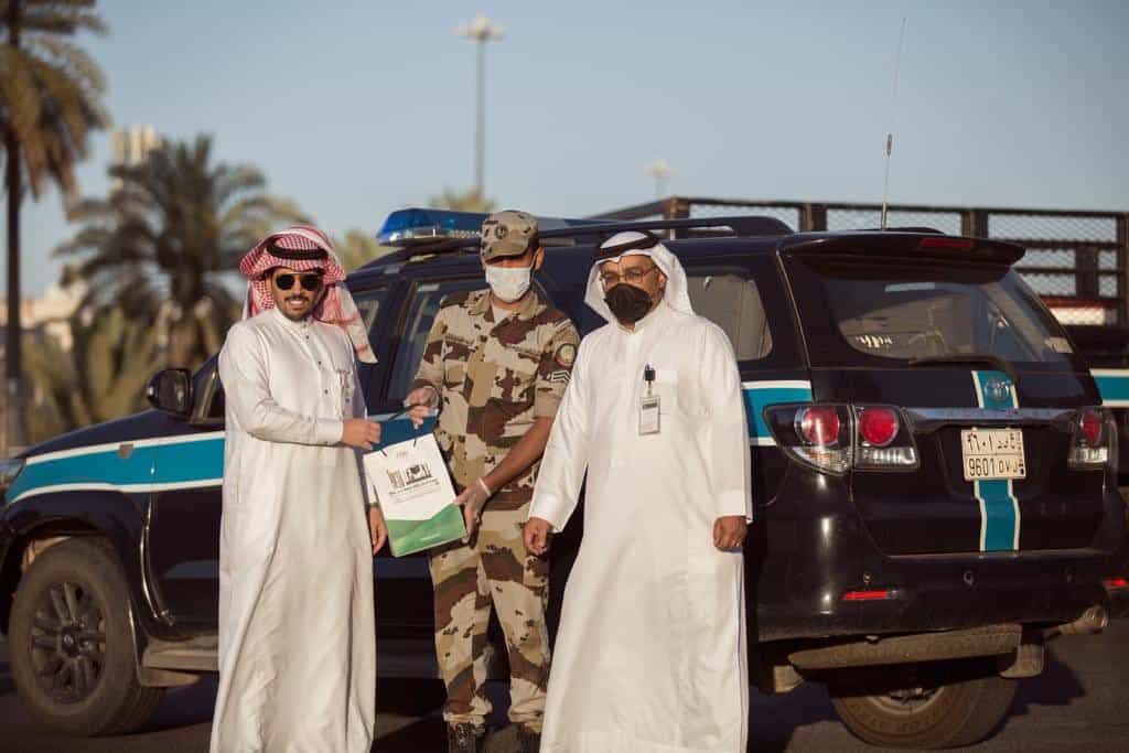 مبادرة «حقهم علينا» لتوزيع ماء زمزم والتمر لرجال الأمن