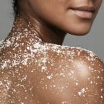 مقشرات طبيعية للجسم