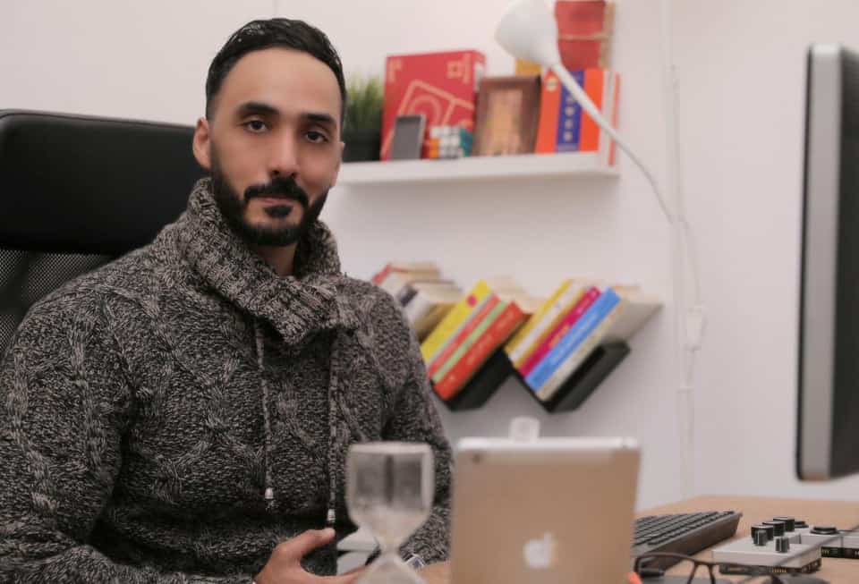 «معتز القيعي» يوضح كيفية تناول حلويات العيد بدون زيادة الوزن