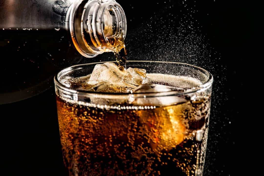 أضرار المشروبات الغازية في رمضان