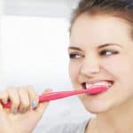 أهمية تنظيف الأسنان في رمضان وطريقته الصحيحة