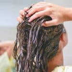 وصفات طبيعية لإزالة صبغة الشعر في المنزل