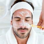 للرجال.. وصفات لترطيب الذقن بعد الحلاقة طبيعيًا