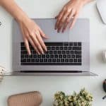 بعد العودة للحياة مرة أخرى.. 8 نصائح وقائية للموظفين أثناء الذهاب للعمل 