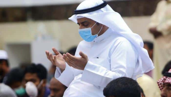 فيديو| «المطلق» يوضح حكم الصلاة عند تغطية الأنف والفم