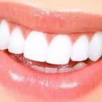 لإطلالة هوليودية.. طرق طبيعية للحفاظ على لثة وردية