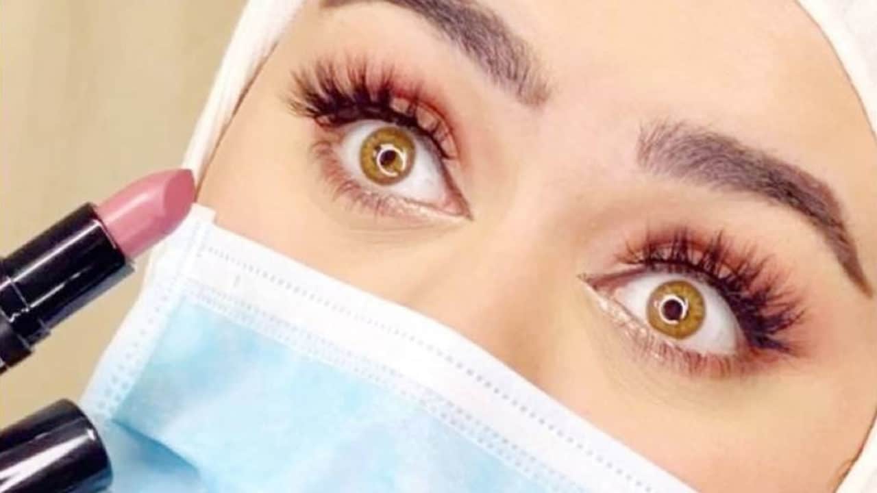 خطوات تطبيق المكياج مع ماسك الوجه