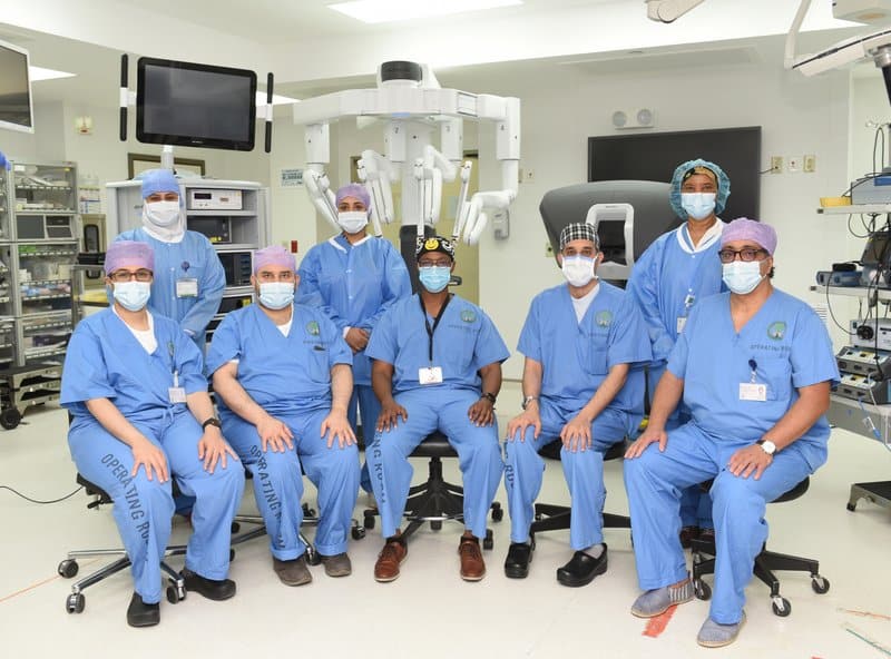 اقتنص مركز القلب في مستشفى الملك فيصل التخصصي ومركز الأبحاث بالرياض مركزًا ضمن أكبر 5 مراكز على مستوى العالم في جراحة الروبوت القلبية.