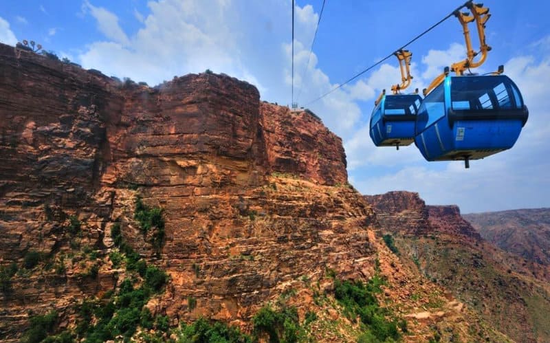 بمغامرة بالتلفريك.. قرية الحبلة وجهة سياحية من الطراز الأول لجذب السياح