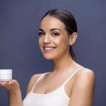 عمل برايمر للعين في المنزل