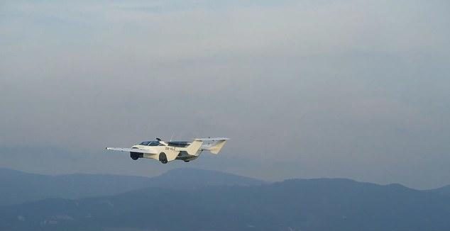 فيديو| بعد 30 سنة من صناعتها.. السيارة الطائرة الرياضية تطرح في هذا التوقيت