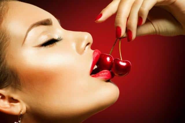 الكرز لنضارة البشرة