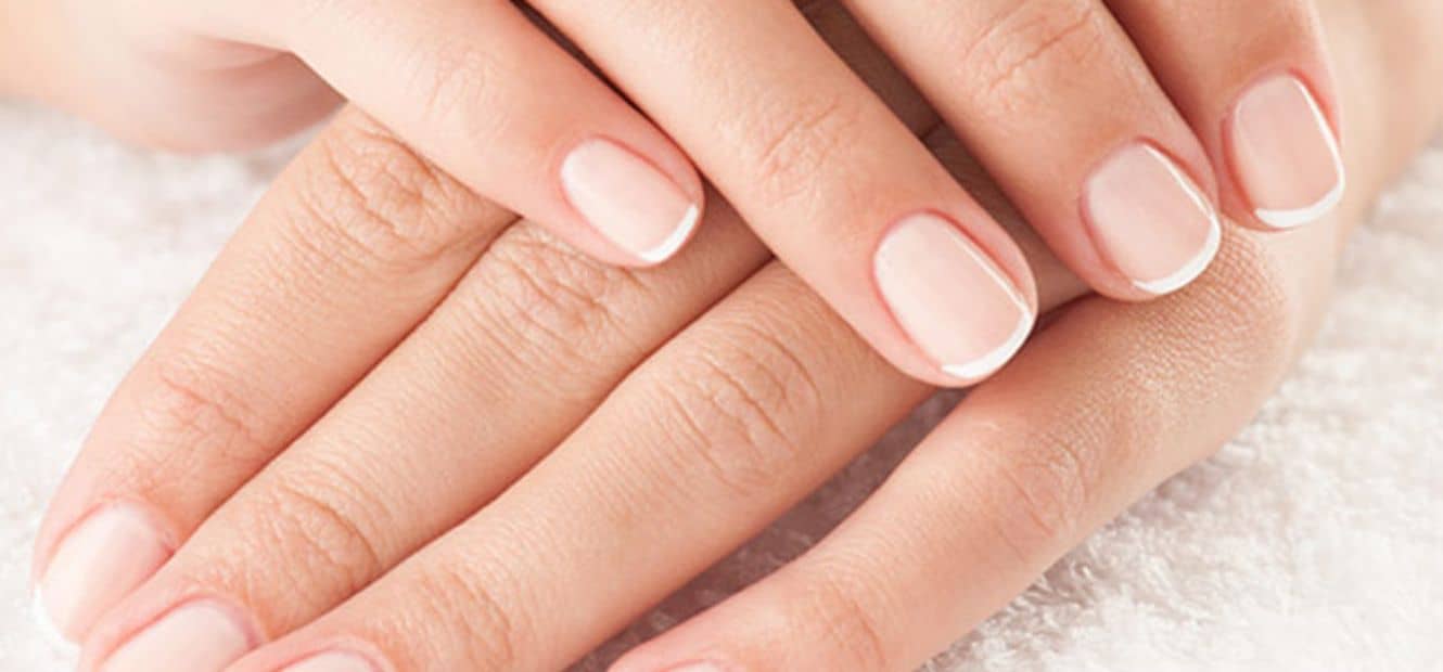 تطويل الأظافر