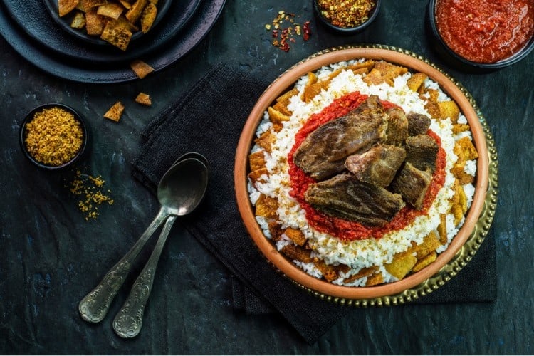 طريقة عمل فتة باللحمة