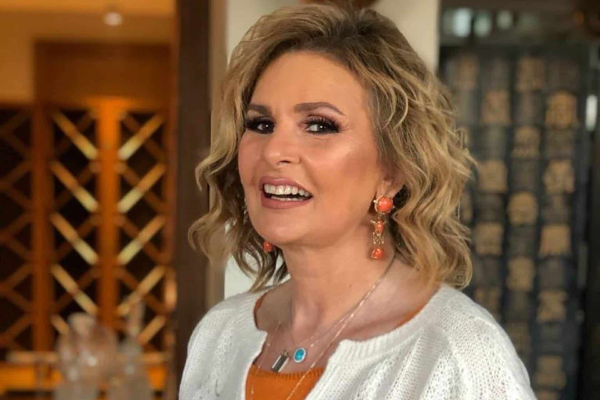 يسرا توضح موقفها من عمليات التجميل