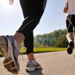 قبل ممارسة رياضة المشي.. إليك 8 نصائح للمساعدة في إحراق الدهون