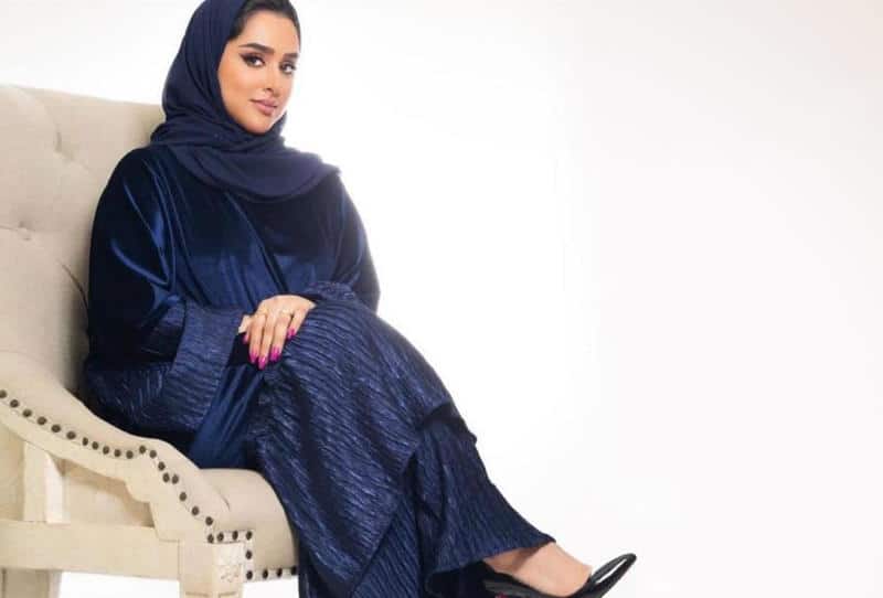 عبايات المخمل