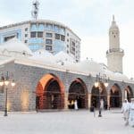 مسجد الغمامة لماذا سمي بهذا الاسم؟