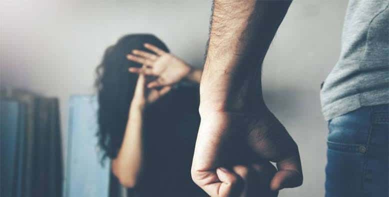 طرق حماية المرأة لنفسها من العنف والحصول على حقها