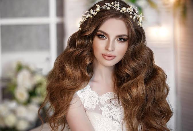 تكثيف شعر العروس بوصفة سريعة في المنزل قبل زفافها