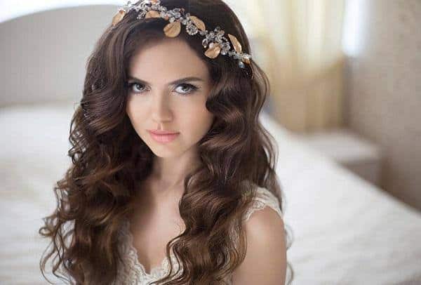 تكثيف شعر العروس بوصفة سريعة في المنزل قبل زفافها