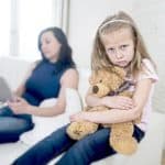 التدليل والإهمال وأثرهم على تربية الأبناء