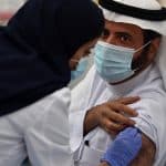 فيديو| «توفيق الربيعة» يتلقى الجرعة الثانية من لقاح فايزر المضاد لكورونا