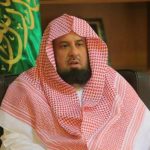 «الشيخ عبدالرحمن السند» يكشف سبب استقبال السياح بالورود