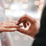 ضوابط الزواج الشرعية.. هل يجب إظهار العيوب للخاطب؟