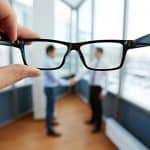 7 عوامل قد تسبب العمى أو ضعف البصر