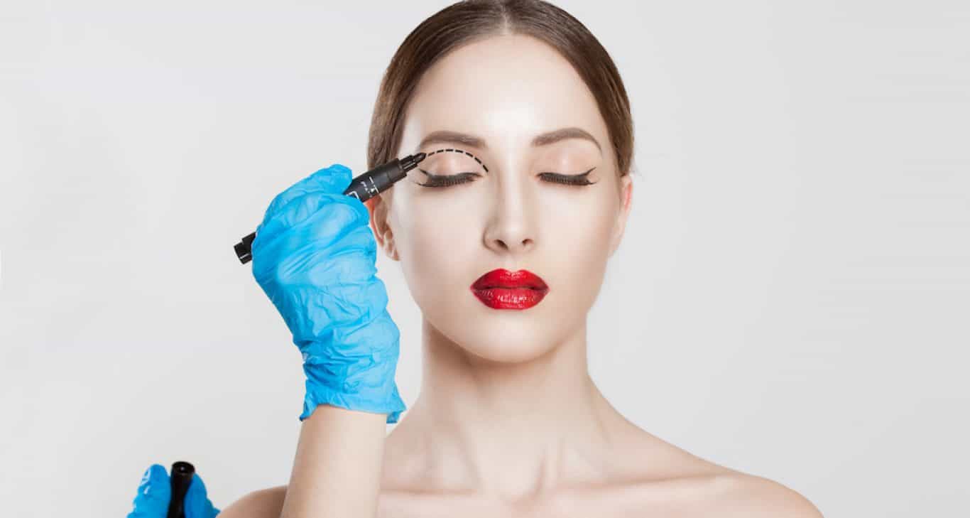 4 قواعد جمالية يجب نسيانها في 2021