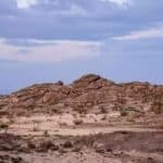 «غار السجدة» المعلم الأبرز على جبل سلع  بالمدينة المنورة