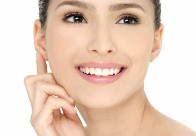 خلطات تفتيح الوجه واليدين لبشرة كبياض الثلج