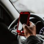  أدوات القيادة الآمنة على الطريق.. 9 أشياء لسلامتك المرورية 