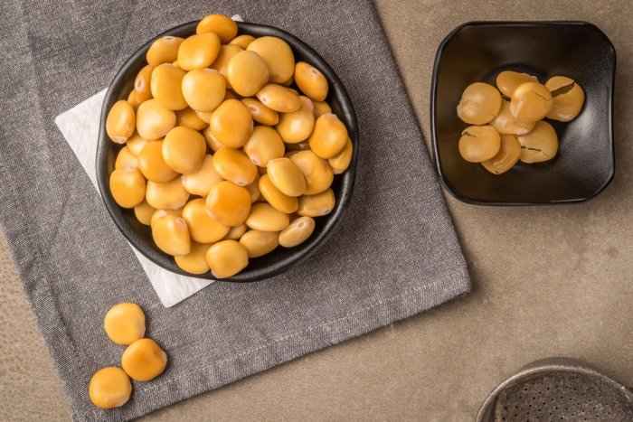 فوائد الترمس للشعر .. 3 خلطات لتطويل وتنعيم الشعر 