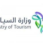 «وزير السياحة» يصدر الموافقة على لائحة مرافق الإيواء السياحي