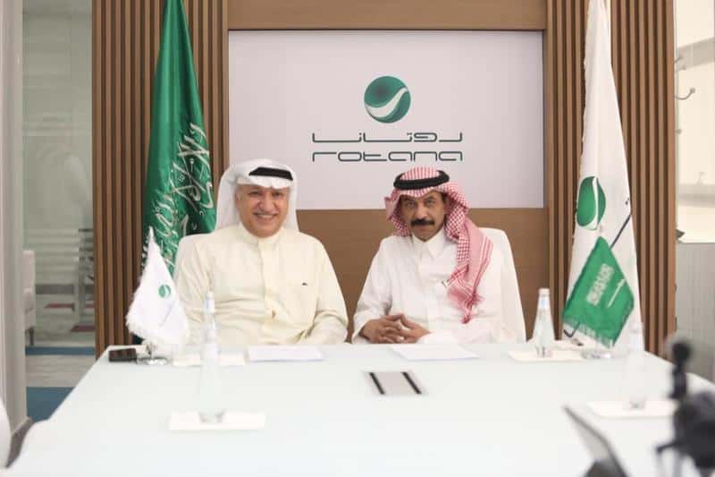 عبادي الجوهر يجدد تعاقده مع روتانا يكشف موعد طرح ألبومه المنتظر